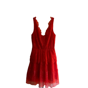 BCBG maxazria “Willa” red lace dress, fully lined. “Bright Poppy”. NWT.  XXS.